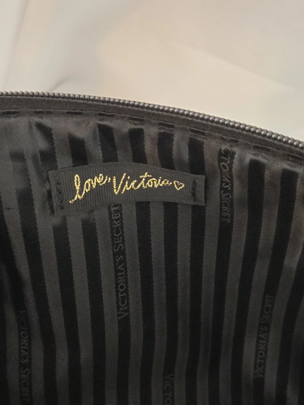 Victorias Secret sleek zip